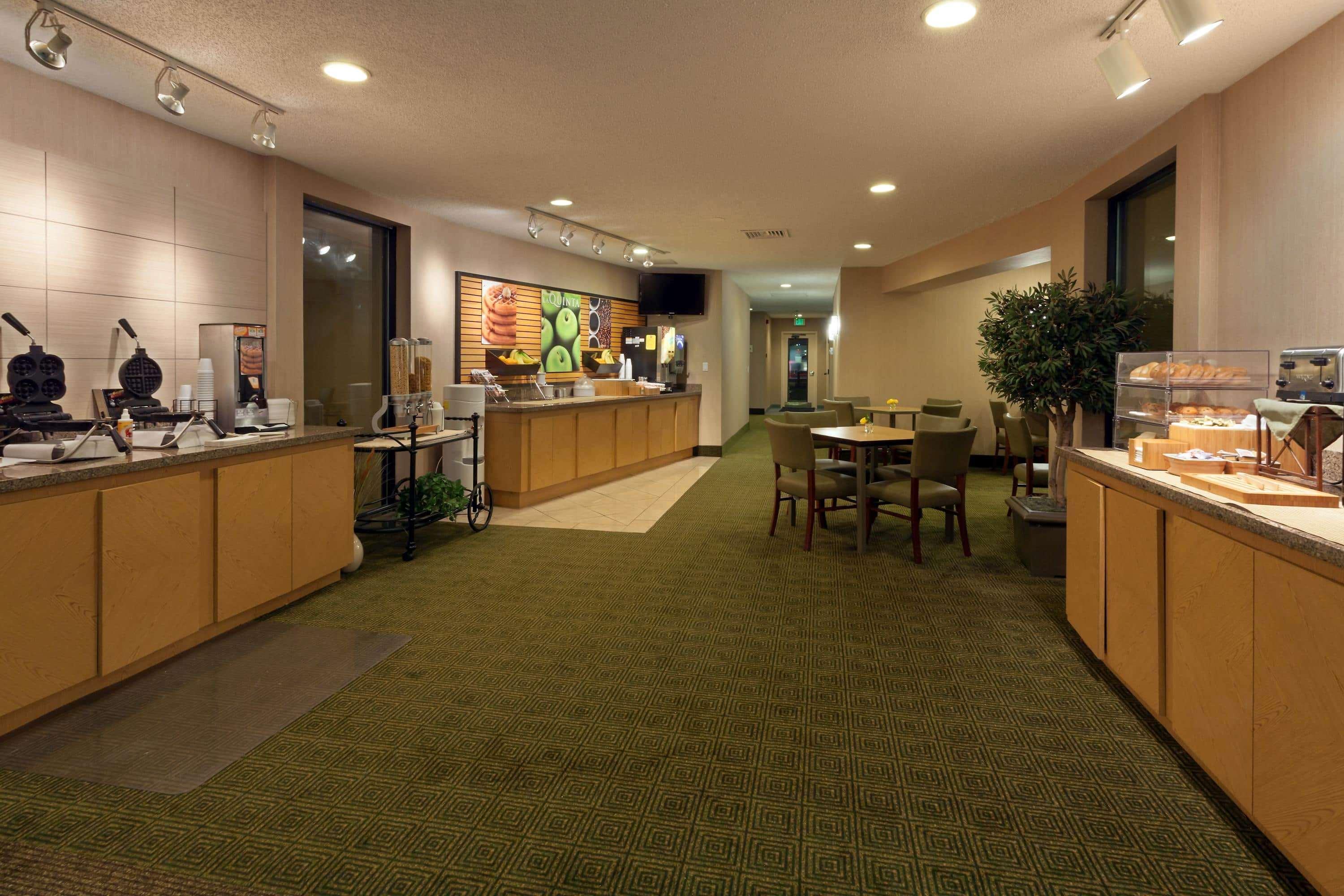La Quinta By Wyndham Seattle Sea-Tac Airport Hotel Tukwila Exterior foto